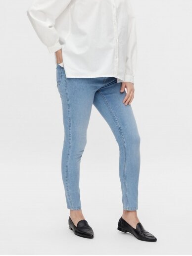 Mlamy maternity jeans by Mama;licious 1